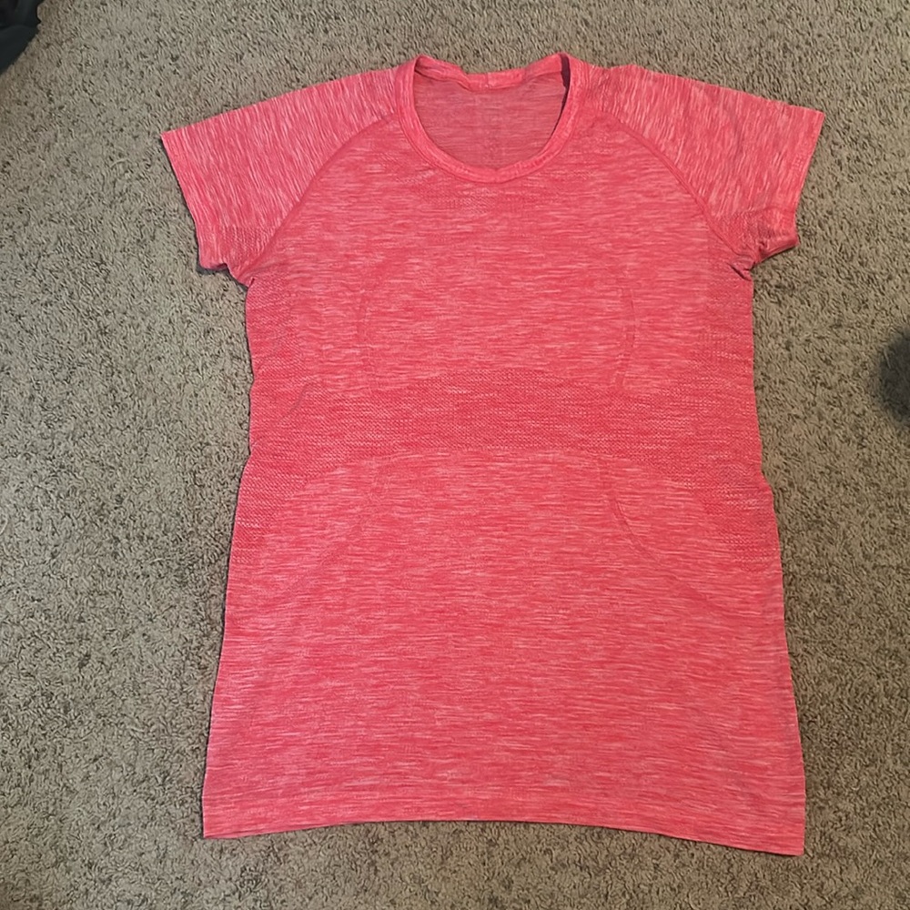 lululemon athletica Swiftly Heathered Coral Short Sleeve Tee